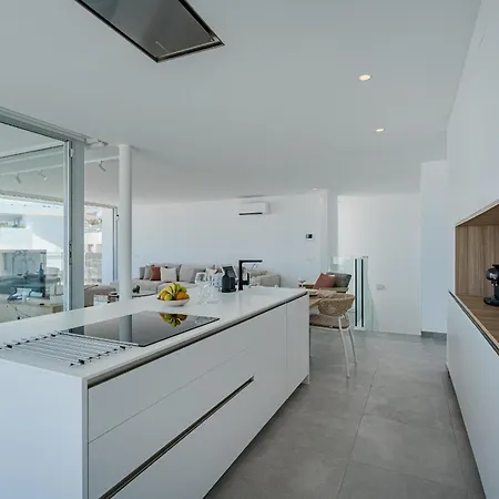 Deluxe 1&2 - Casangular By Upper