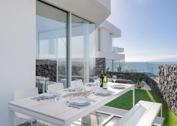 Deluxe 1&2 - Casangular By Upper * 阿德耶