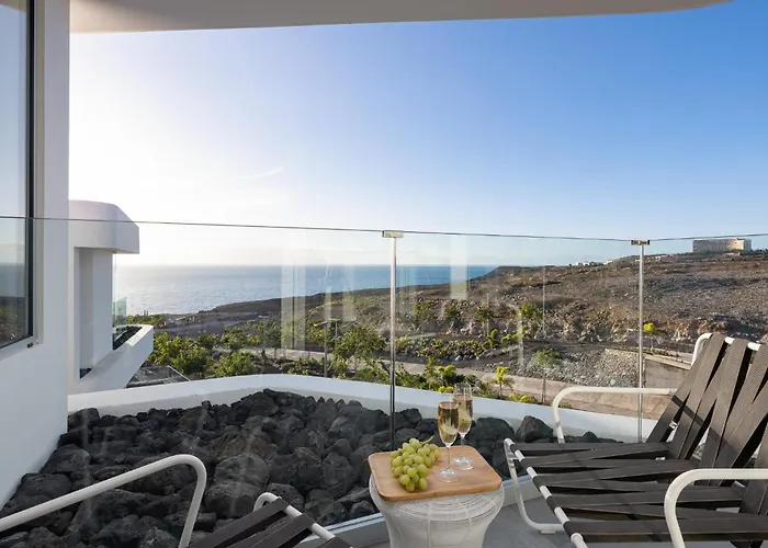 Deluxe 1&2 - Casangular By Upper