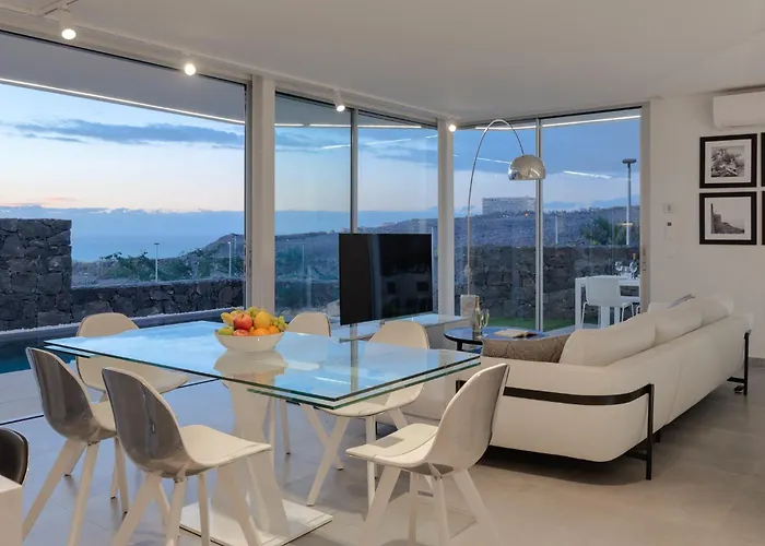 Deluxe 1&2 - Casangular By Upper أذيخي