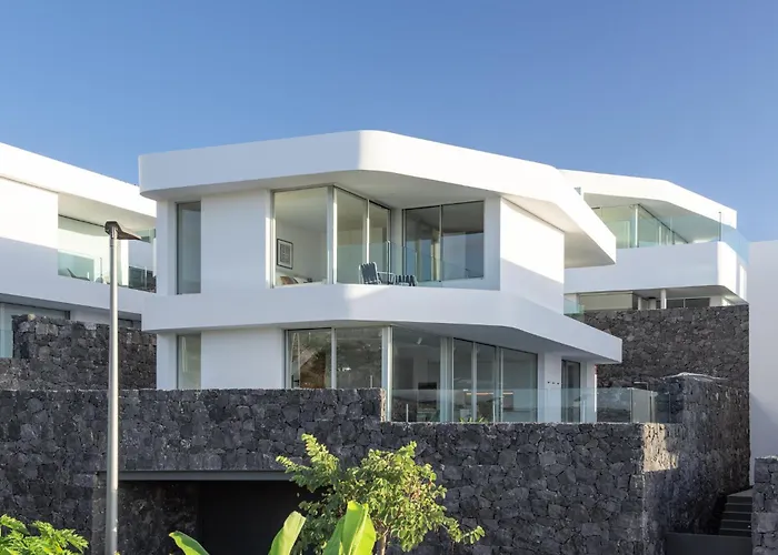 Deluxe 1&2 - Casangular By Upper * أذيخي