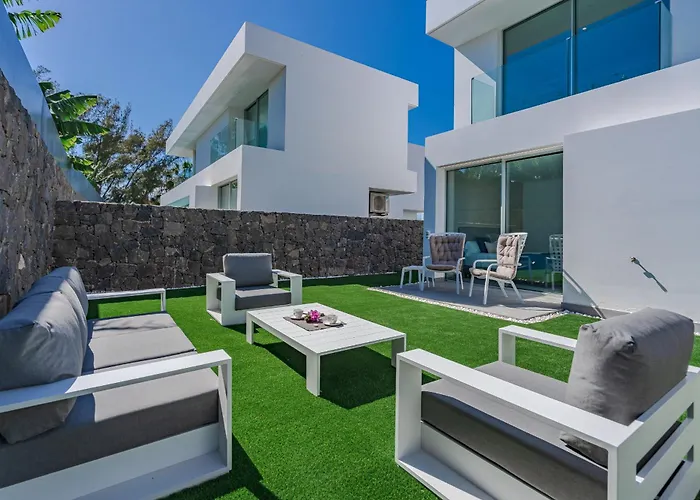 Deluxe 1&2 - Casangular By Upper 别墅 阿德耶