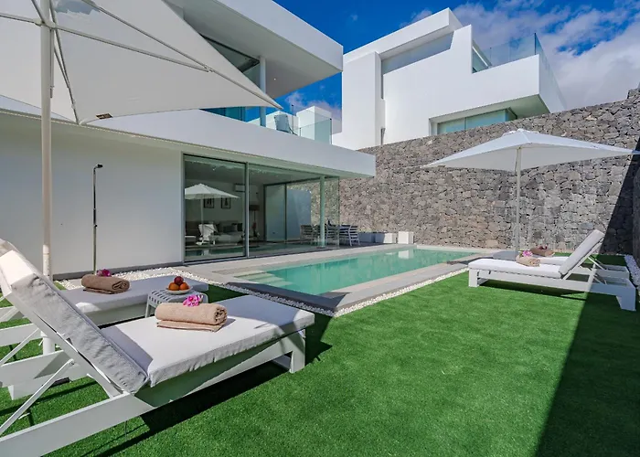 فيلة Deluxe 1&2 - Casangular By Upper أذيخي