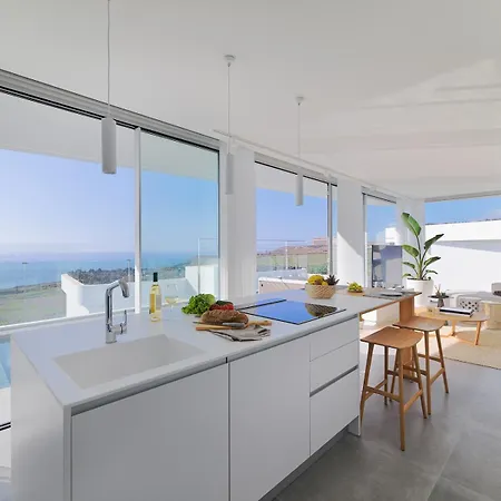 Deluxe 1&2 - Casangular By Upper